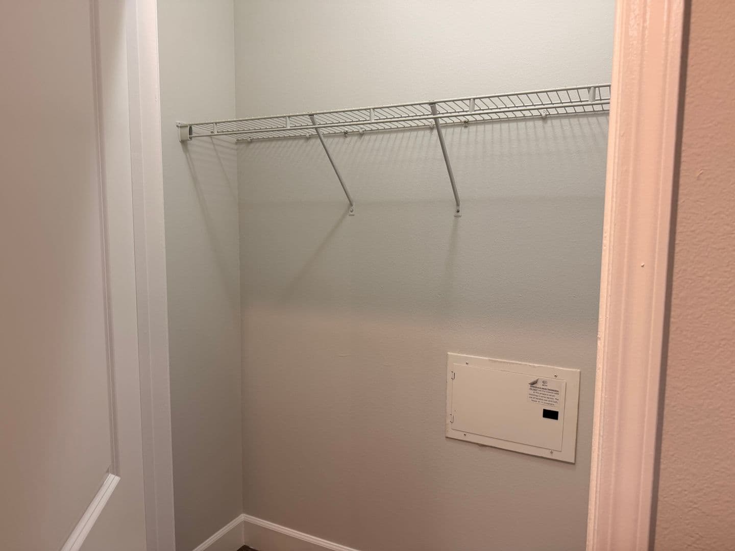 Anaheim Apartment: 2100 E. Katella Avenue
