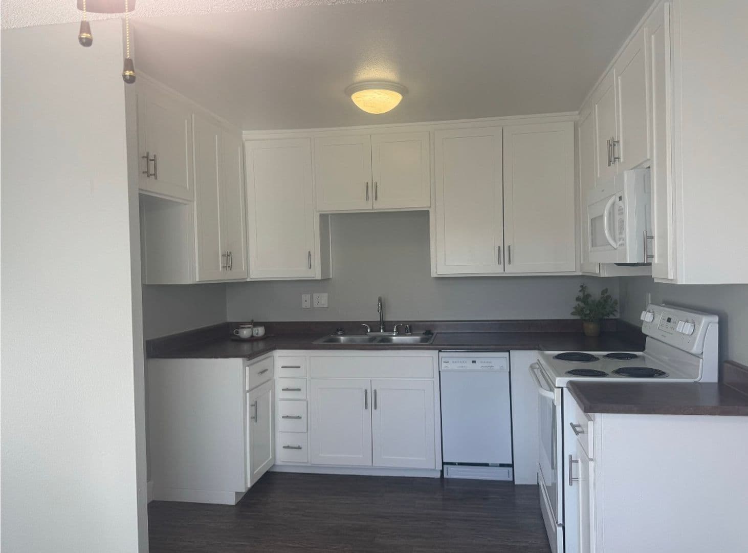 Ontario Apartment: 1352 West 5th Street