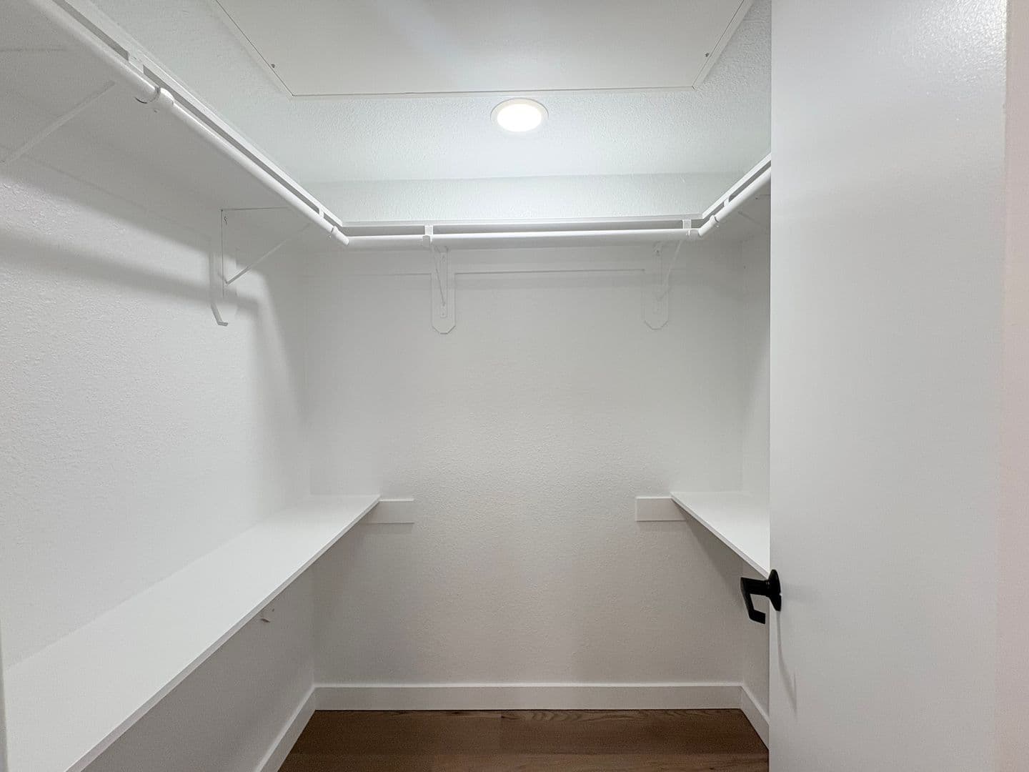 Costa Mesa Apartment: 2855 Pinecreek Drive