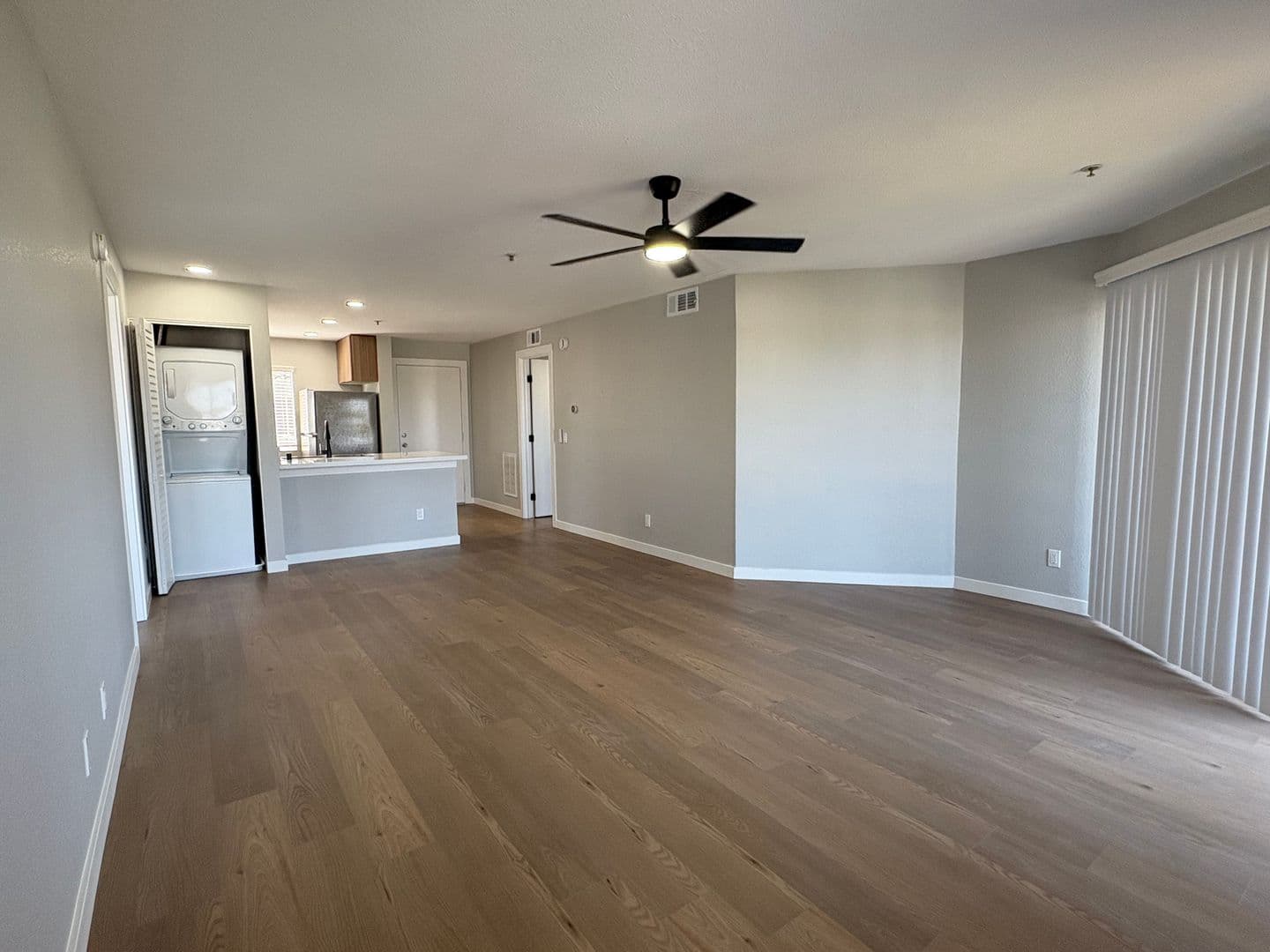 Costa Mesa Apartment: 2855 Pinecreek Drive