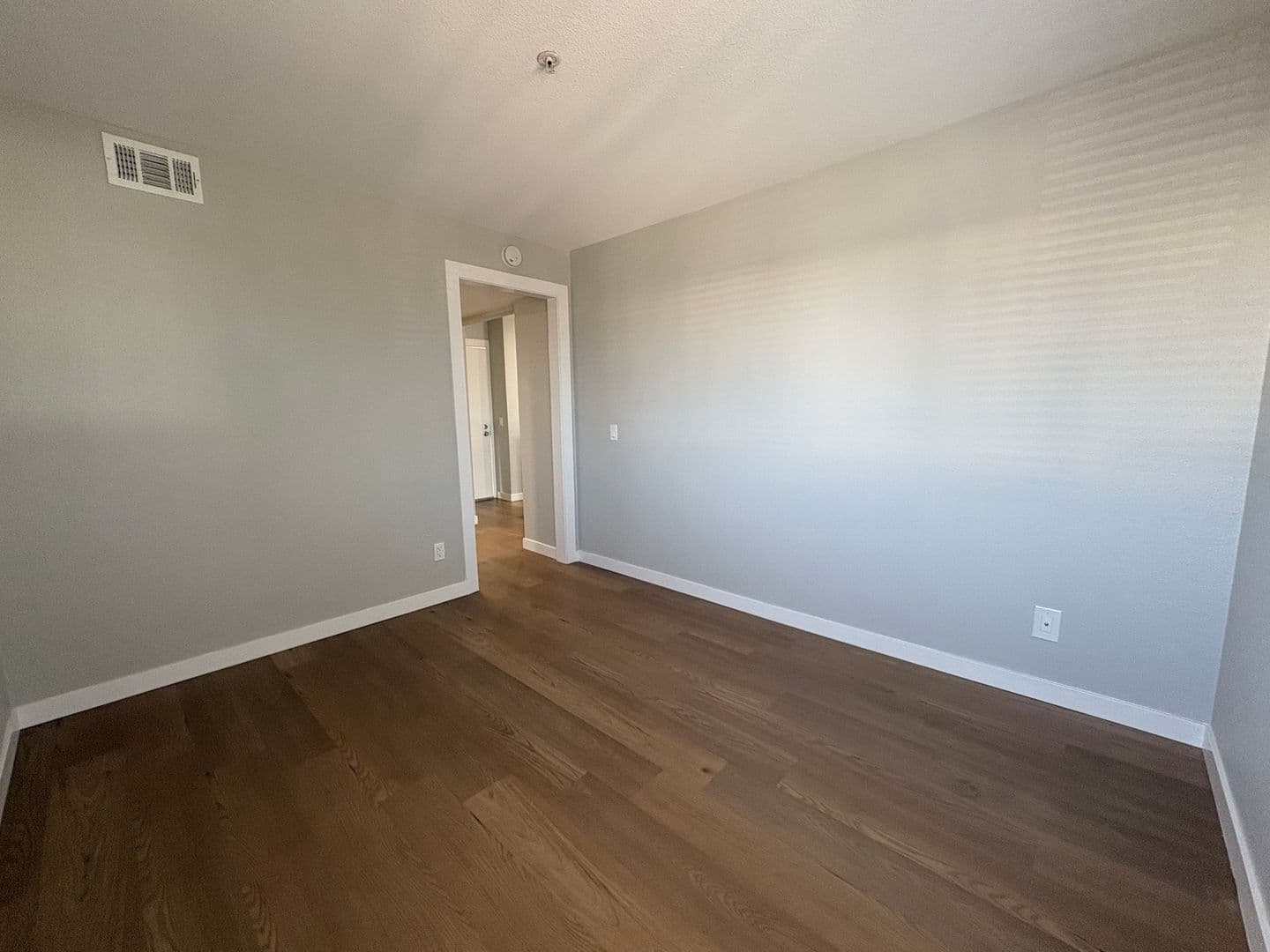 Costa Mesa Apartment: 2855 Pinecreek Drive