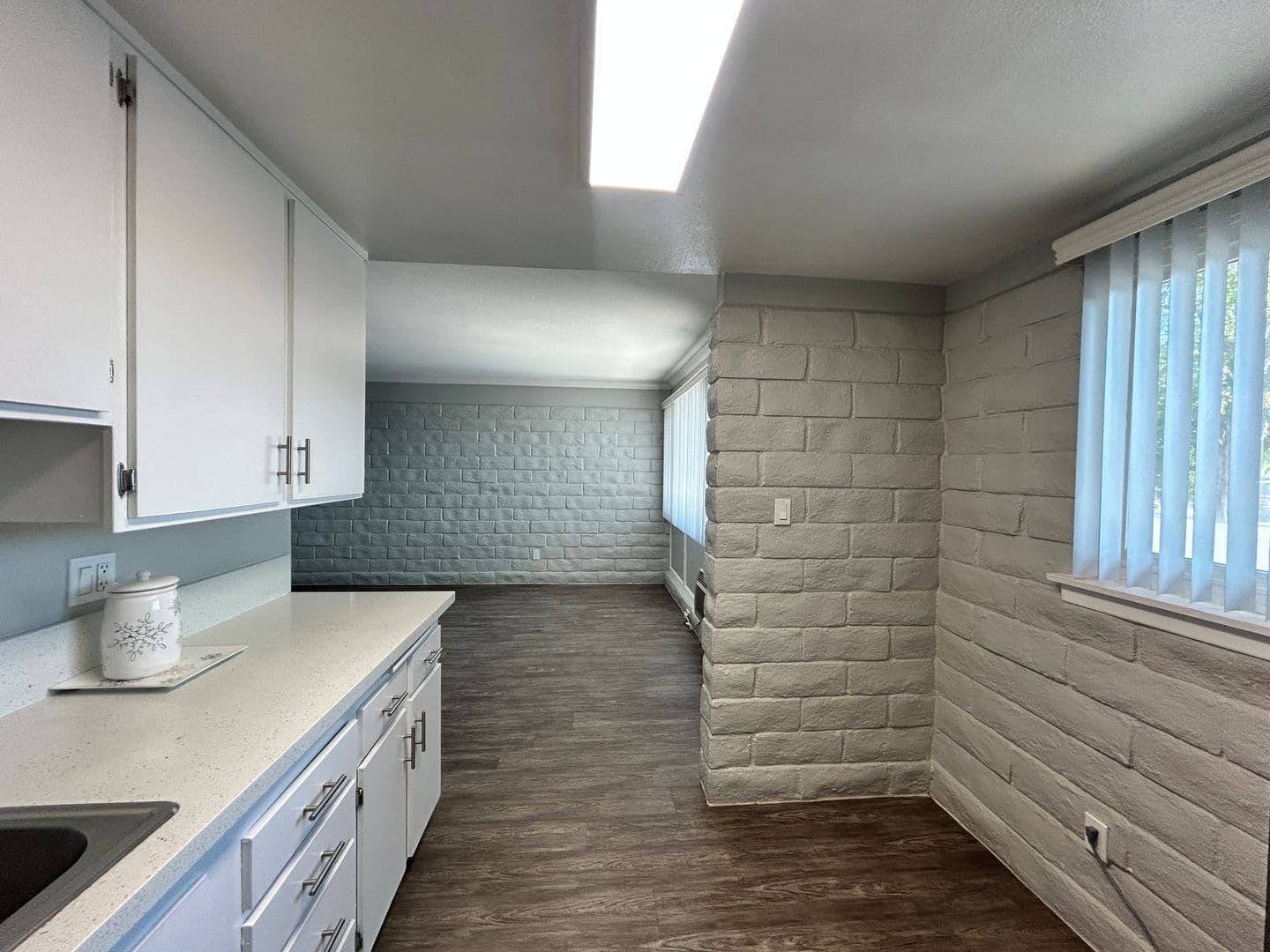 Montclair Apartment: 9550 Fremont Avenue