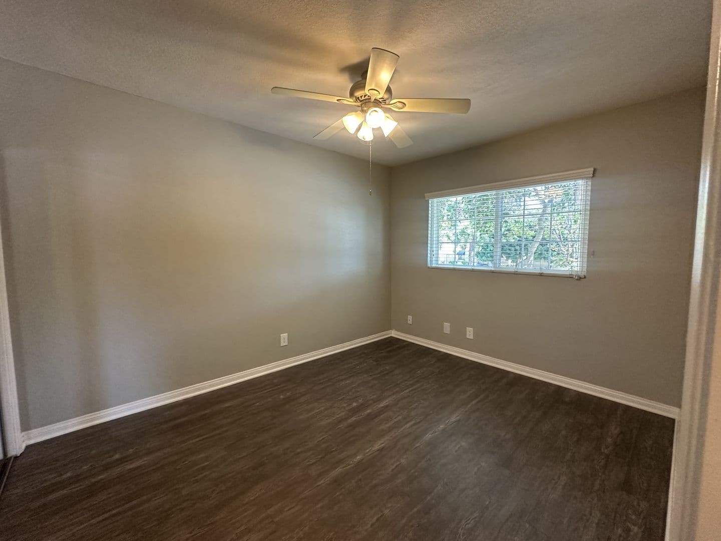 Paramount Apartment: 15940 Indiana Avenue