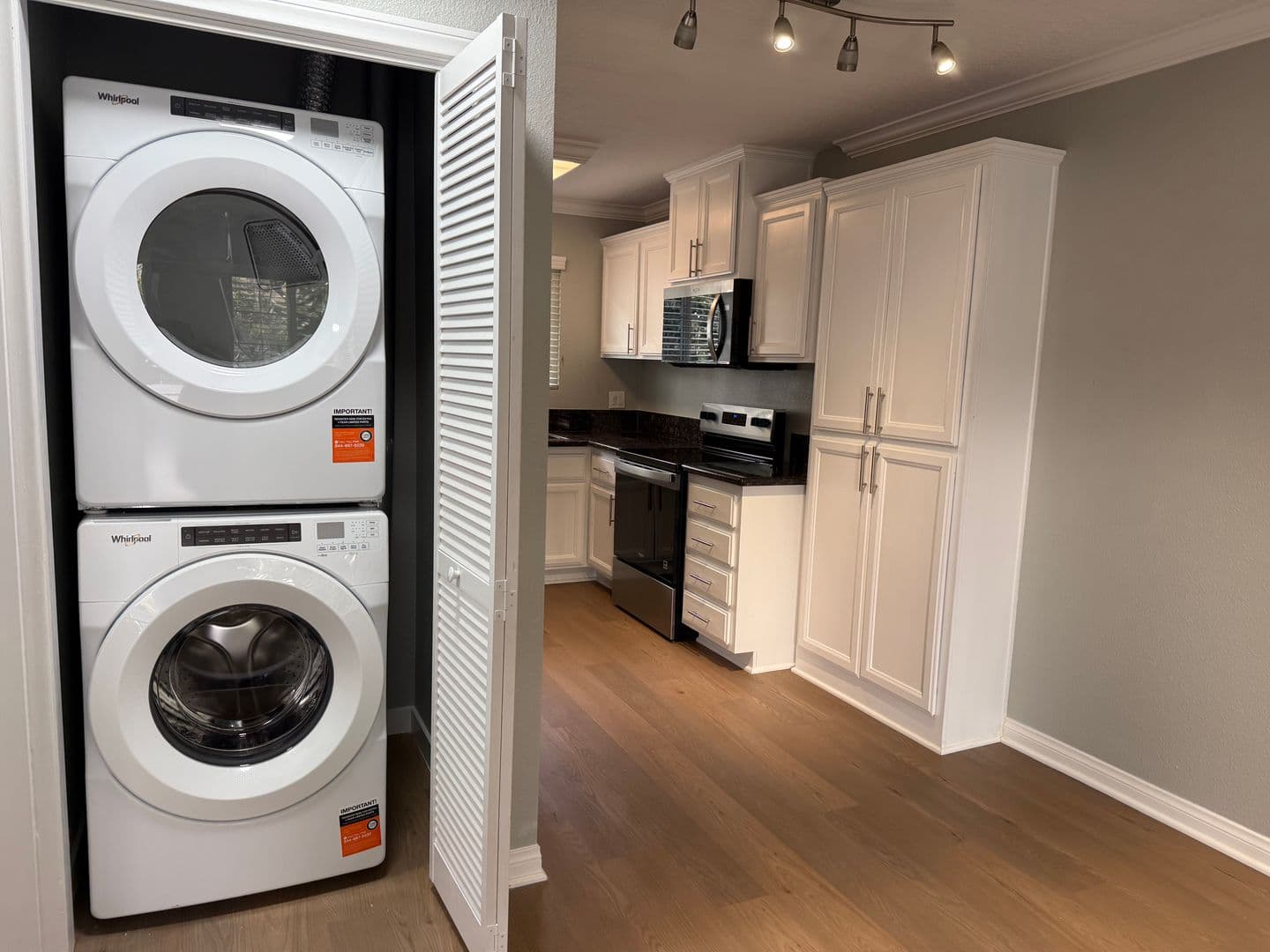 Buena Park Apartment: 7891 Oleander Cir.