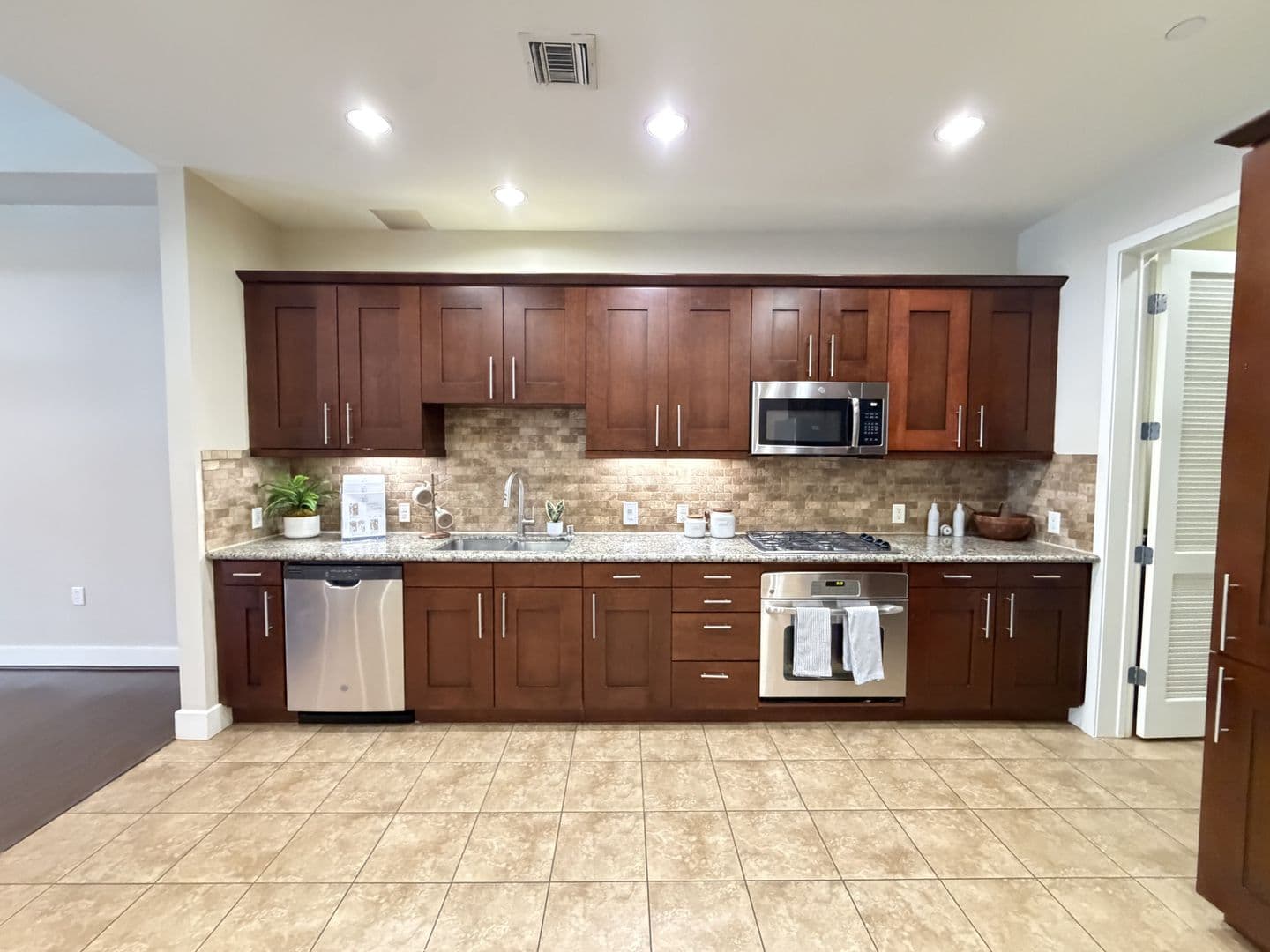 Irvine Apartment: 2300 Dupont Drive