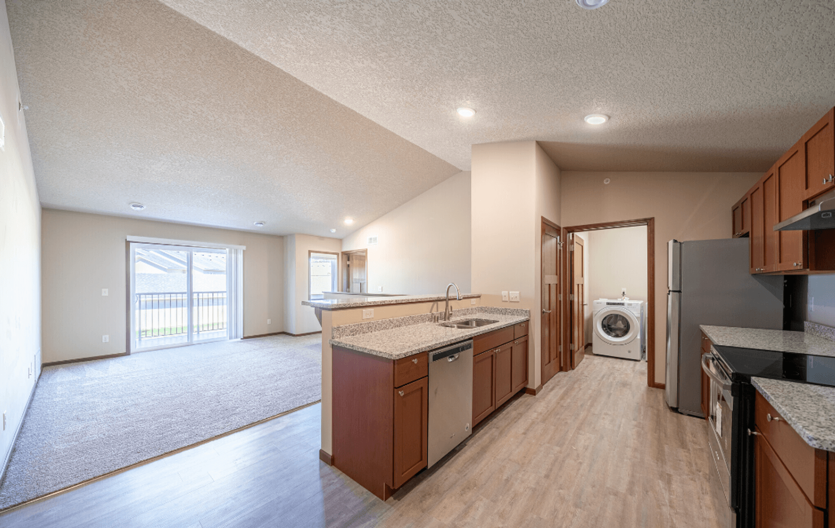 Hutchinson Townhome: 705 Century Ave SW