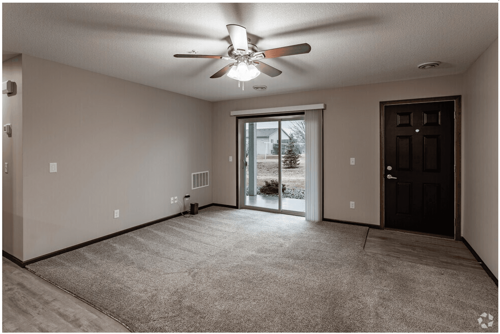 Hutchinson Townhome: 705 Century Ave SW