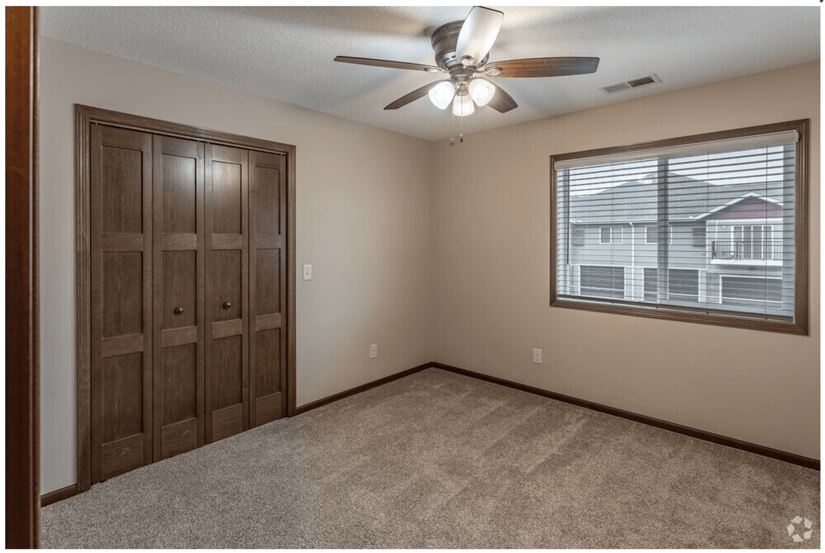 Hutchinson Townhome: 705 Century Ave SW