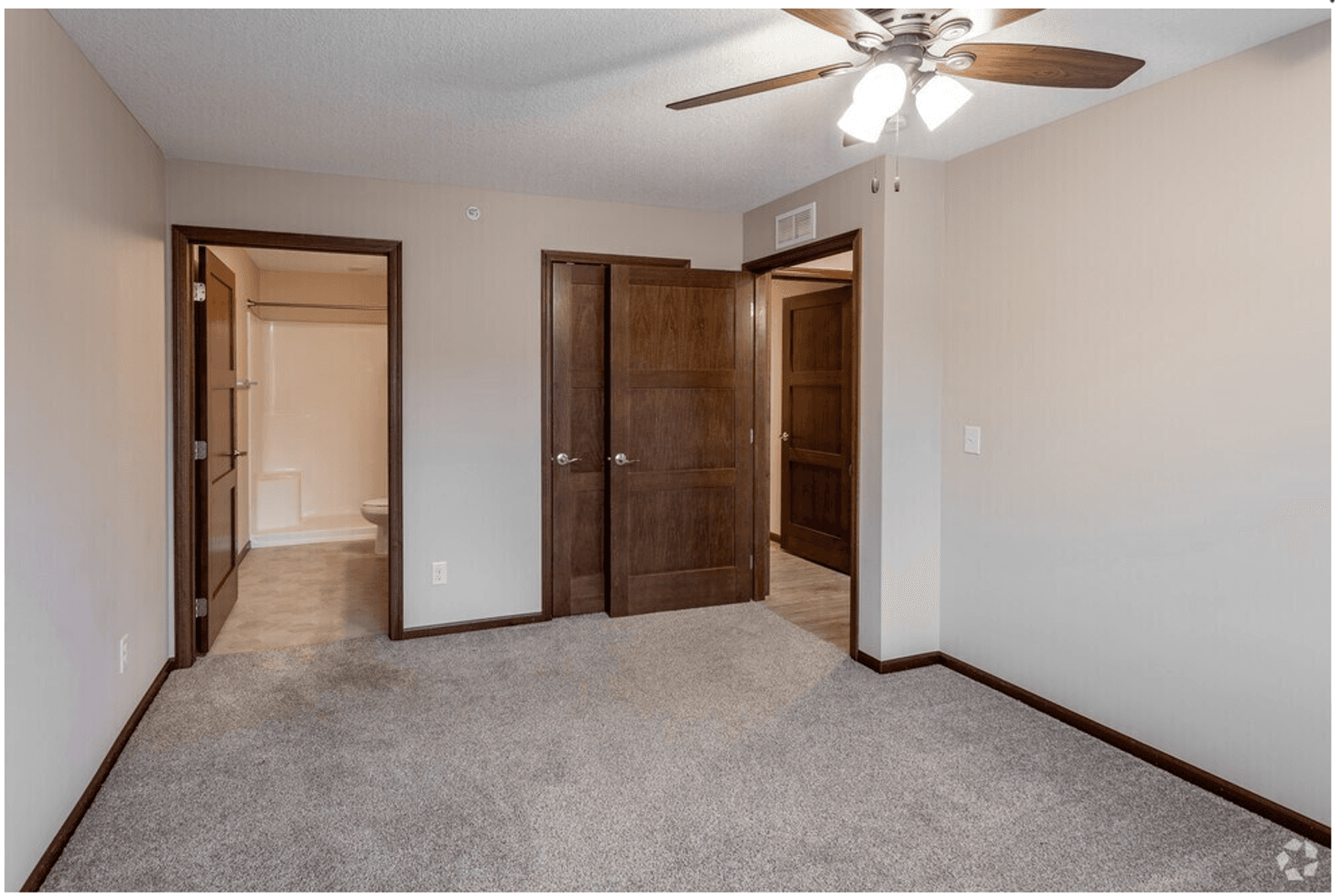 Hutchinson Townhome: 705 Century Ave SW