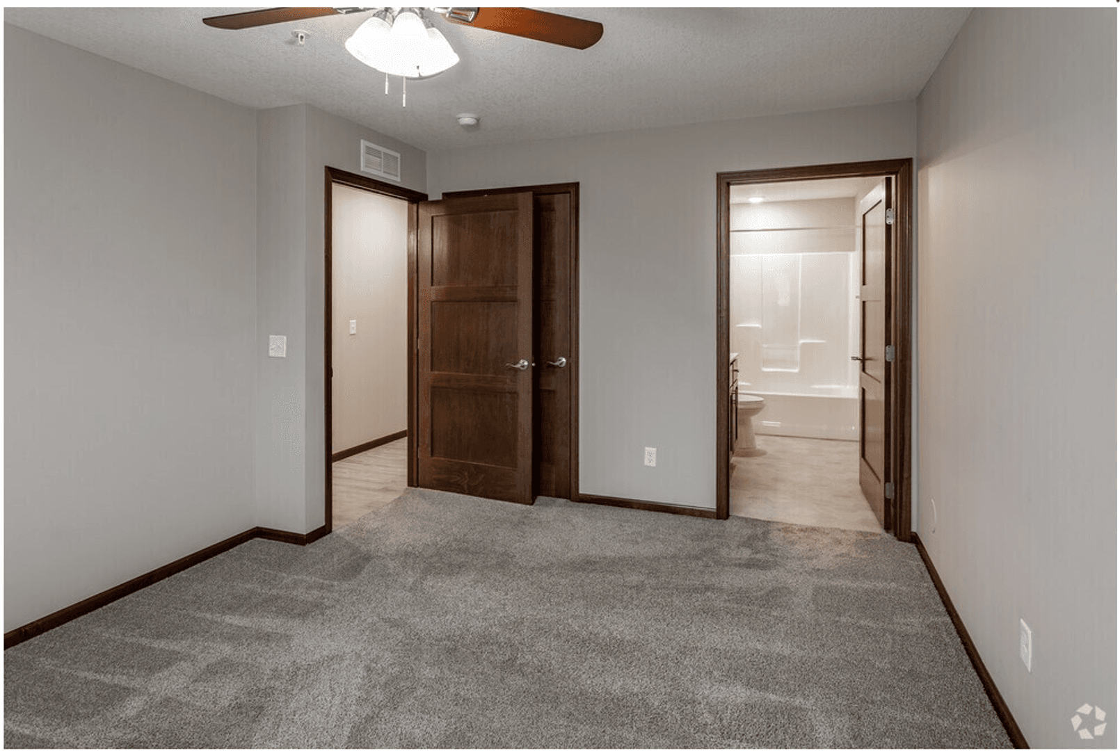 Hutchinson Townhome: 705 Century Ave SW