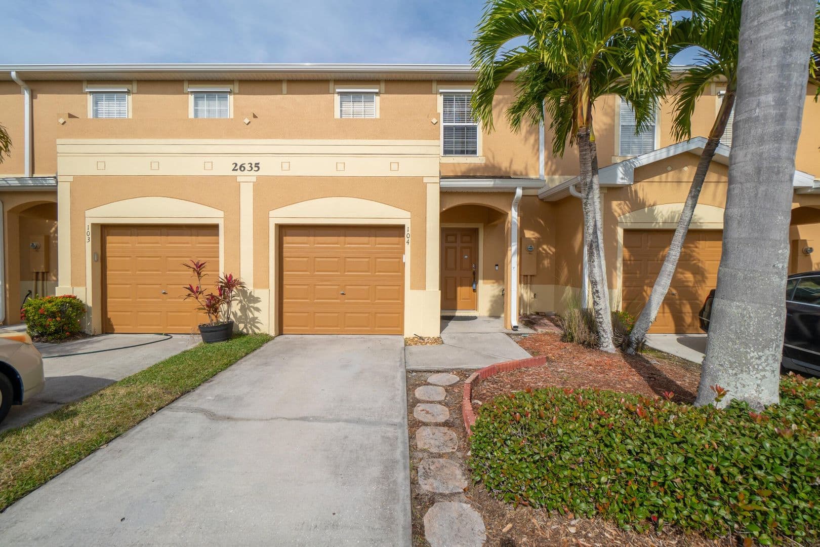 Melbourne Townhome: 2635 Revolution St. #104