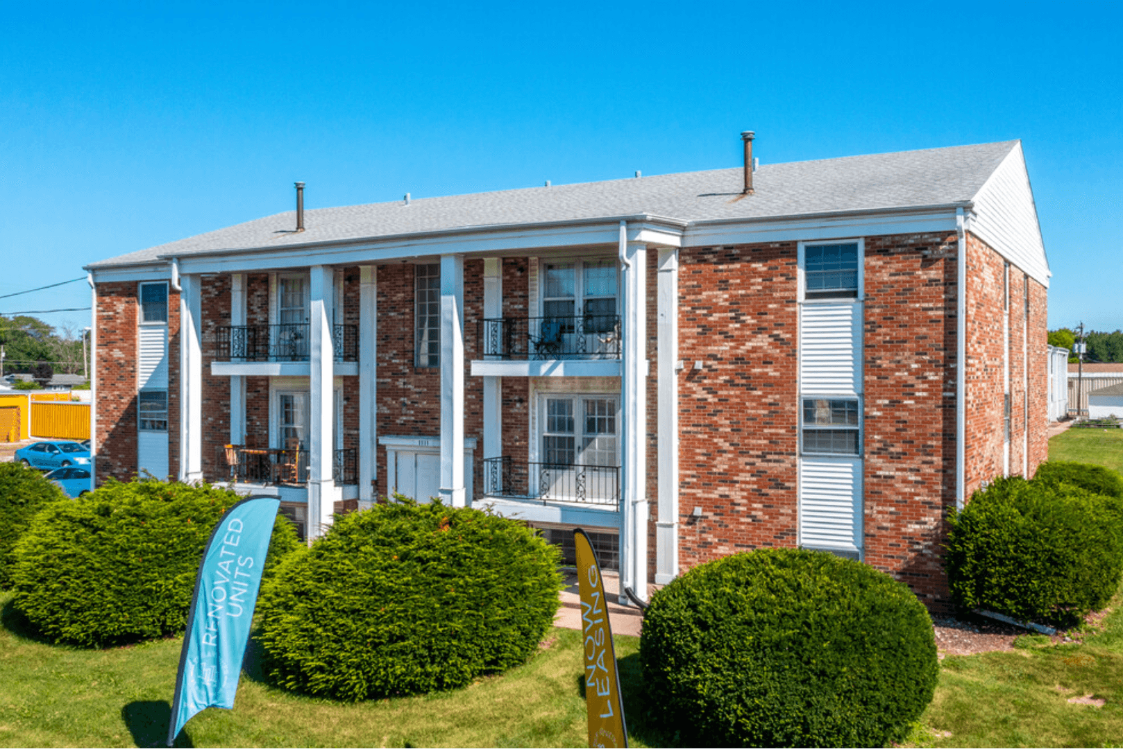 East Moline Apartment: 1111 Avenue of the Cities