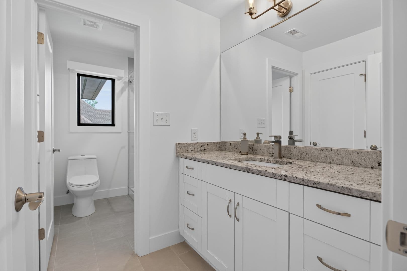 Virginia Beach House: 1316 Lambeth Lane