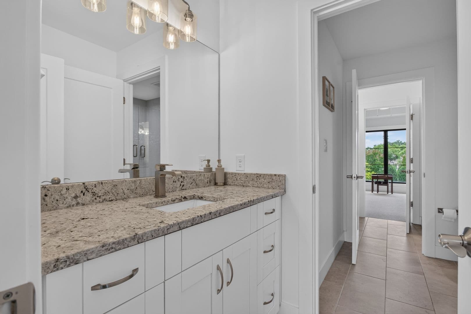 Virginia Beach House: 1316 Lambeth Lane
