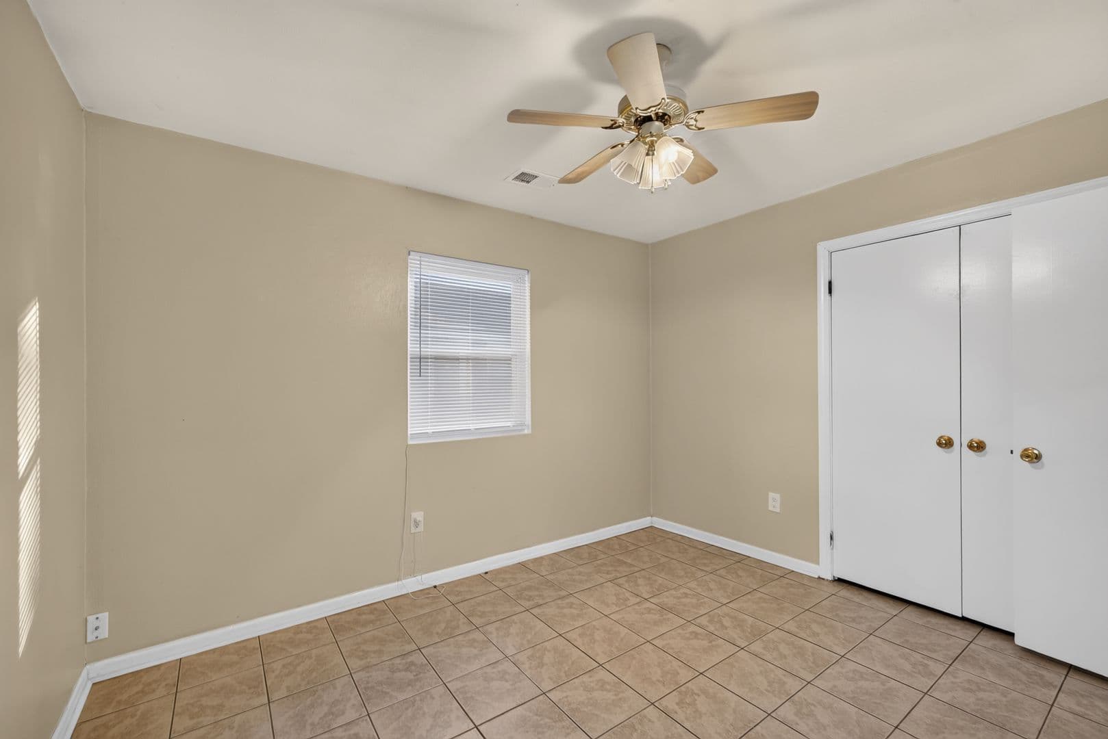 Virginia Beach Multiplex: 110 S Corwood Avenue - S. Corwood - 112