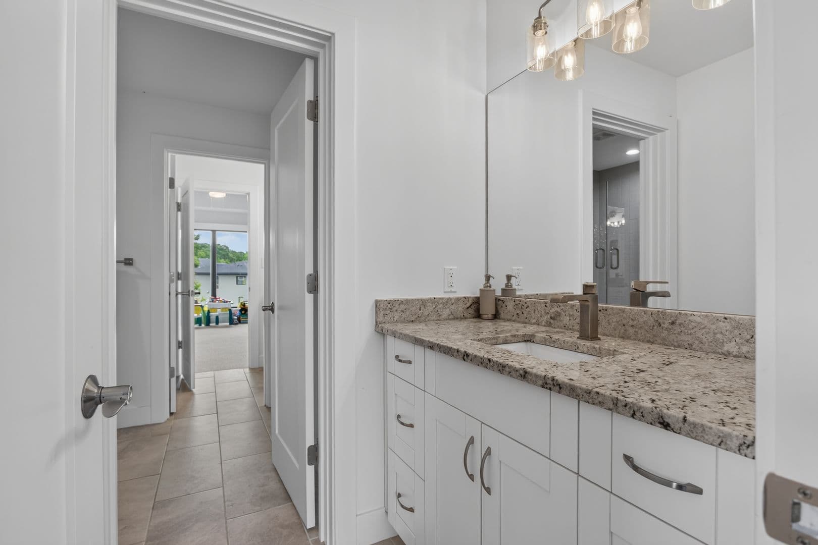 Virginia Beach House: 1316 Lambeth Lane