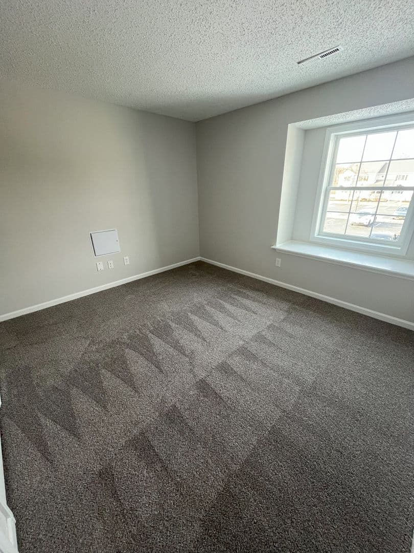 Delmar Apartment: 1 Juniper Drive