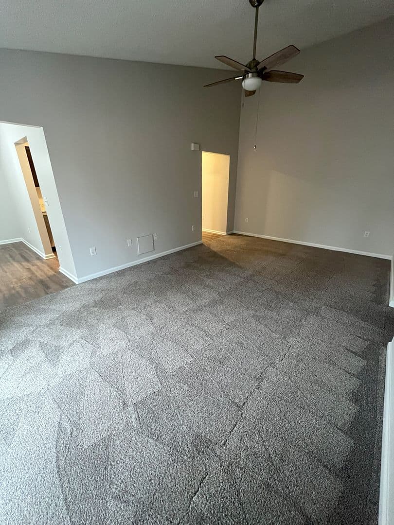Delmar Apartment: 1 Juniper Drive