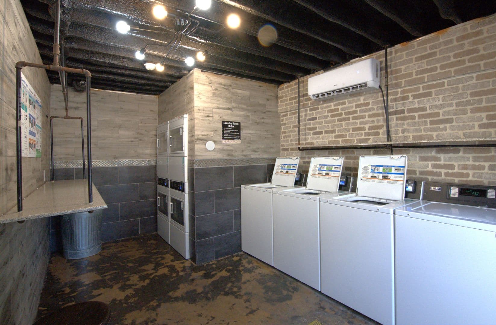 Arlington Apartment: 1605 S Cooper St