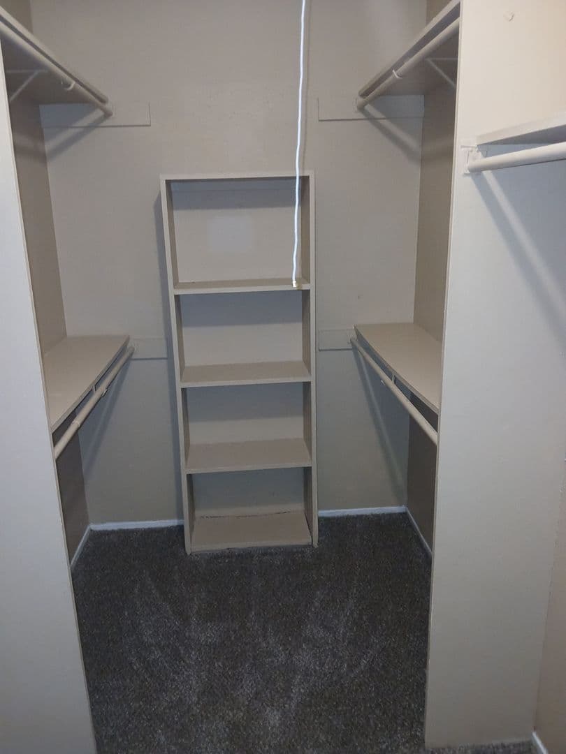 Longview Apartment: The Preserve Apartments