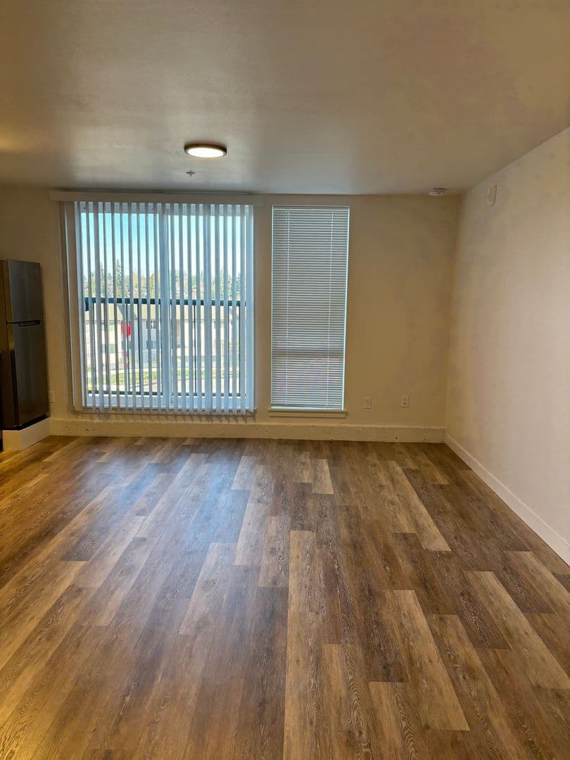 Seattle Apartment: 2222 SW Barton St