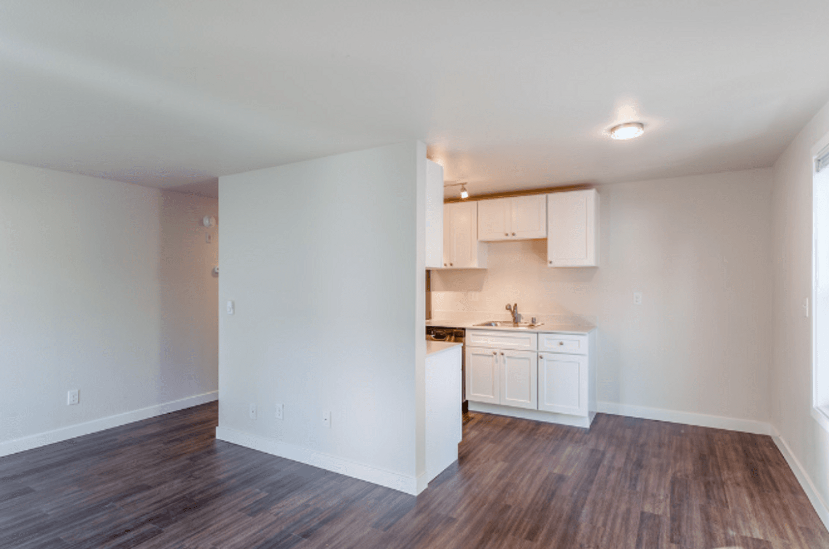 Bremerton Apartment: 4020 Bledsoe Avenue
