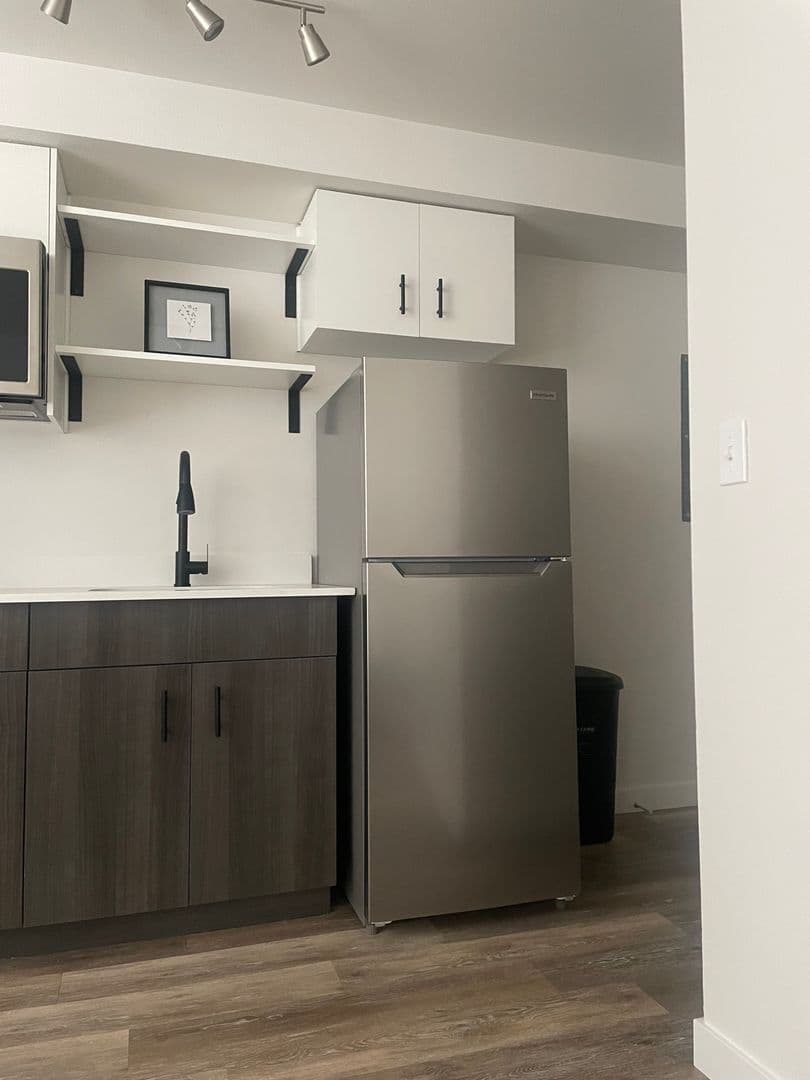Seattle Apartment: 2222 SW Barton St
