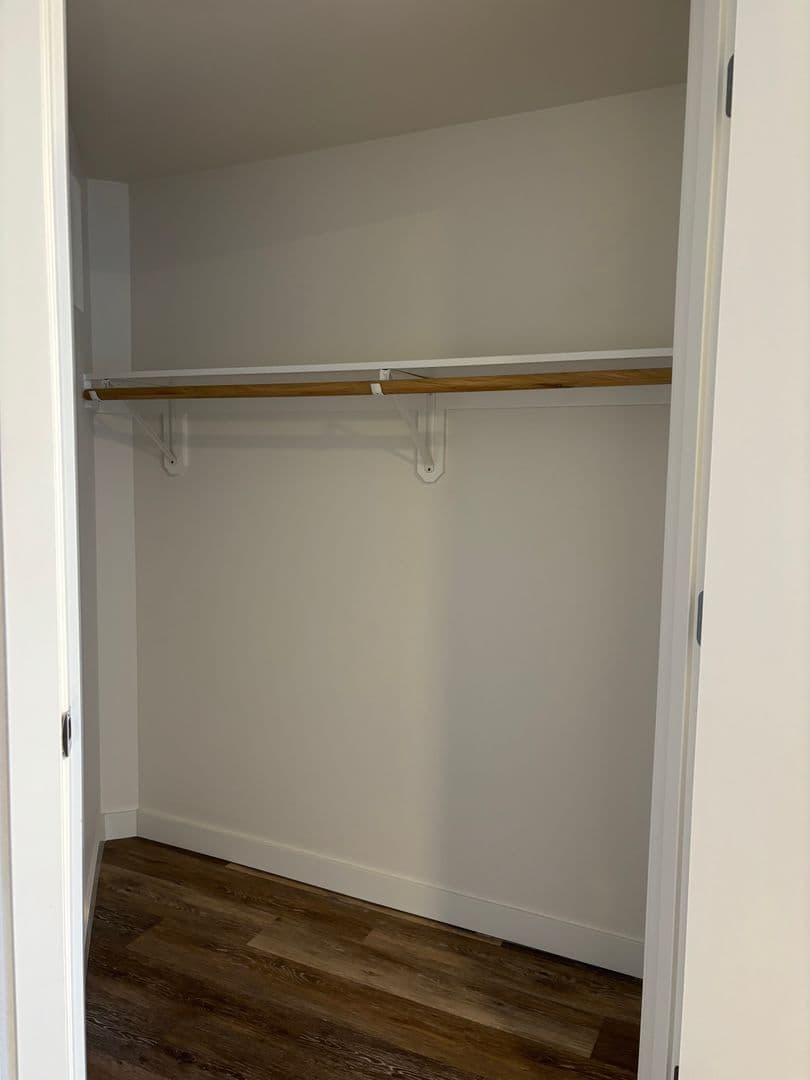 Seattle Apartment: 2222 SW Barton St