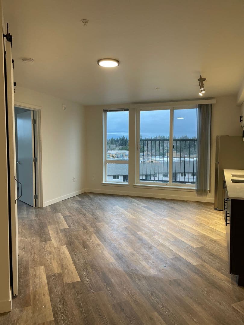 Seattle Apartment: 2222 SW Barton St