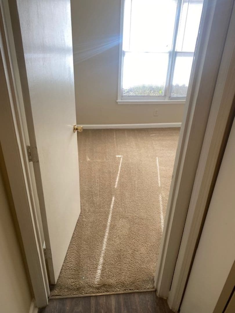 Marietta Apartment: 1215 Oakplace Drive