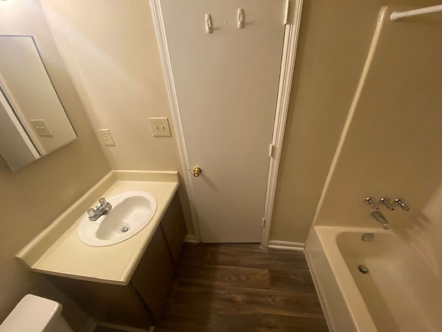 Marietta Apartment: 1215 Oakplace Drive