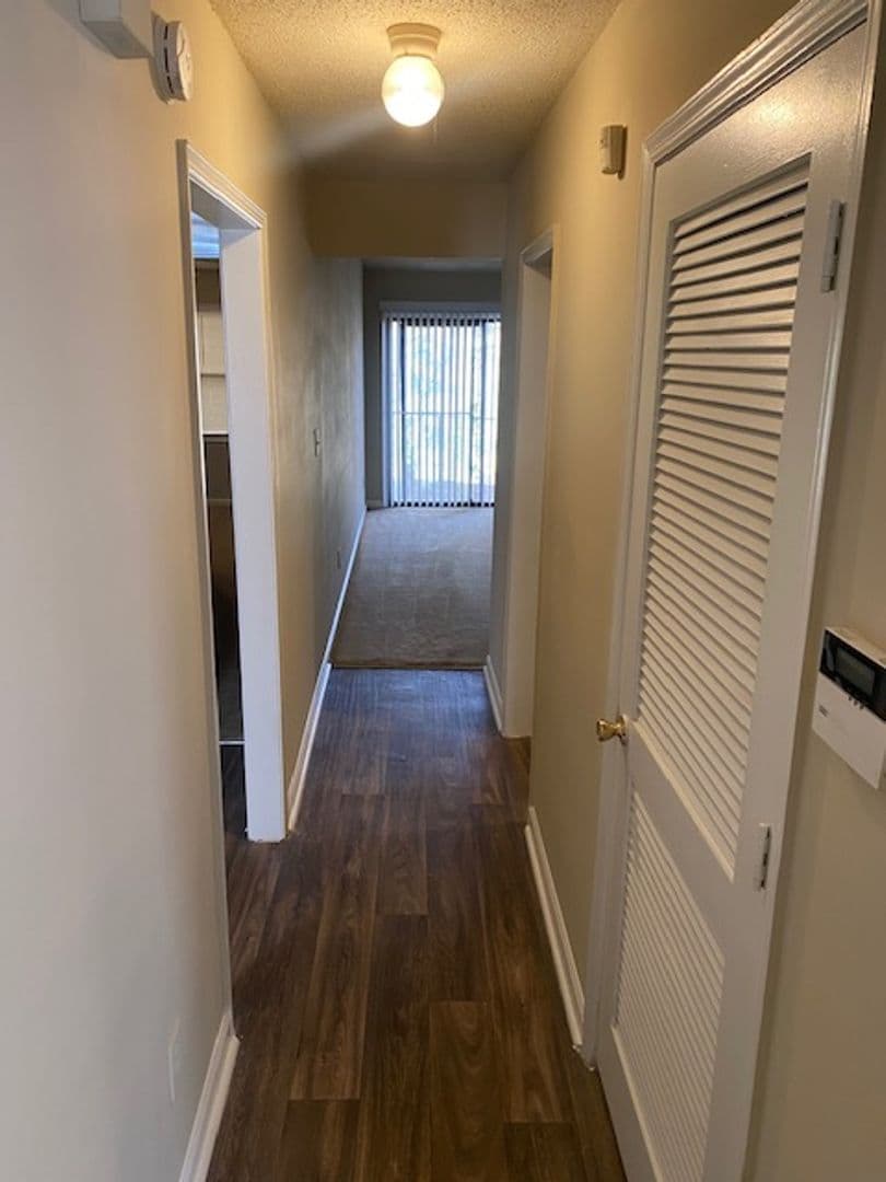 Marietta Apartment: 1215 Oakplace Drive