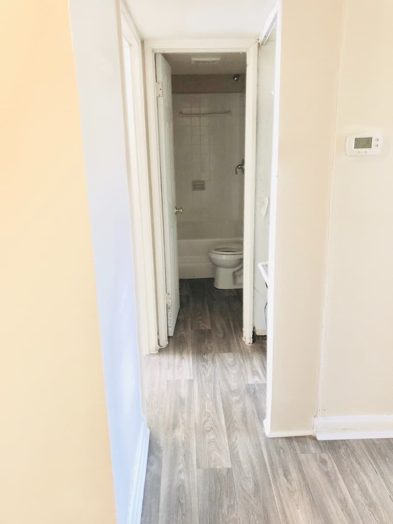 College Park Apartment: 1744 Lyle Avenue