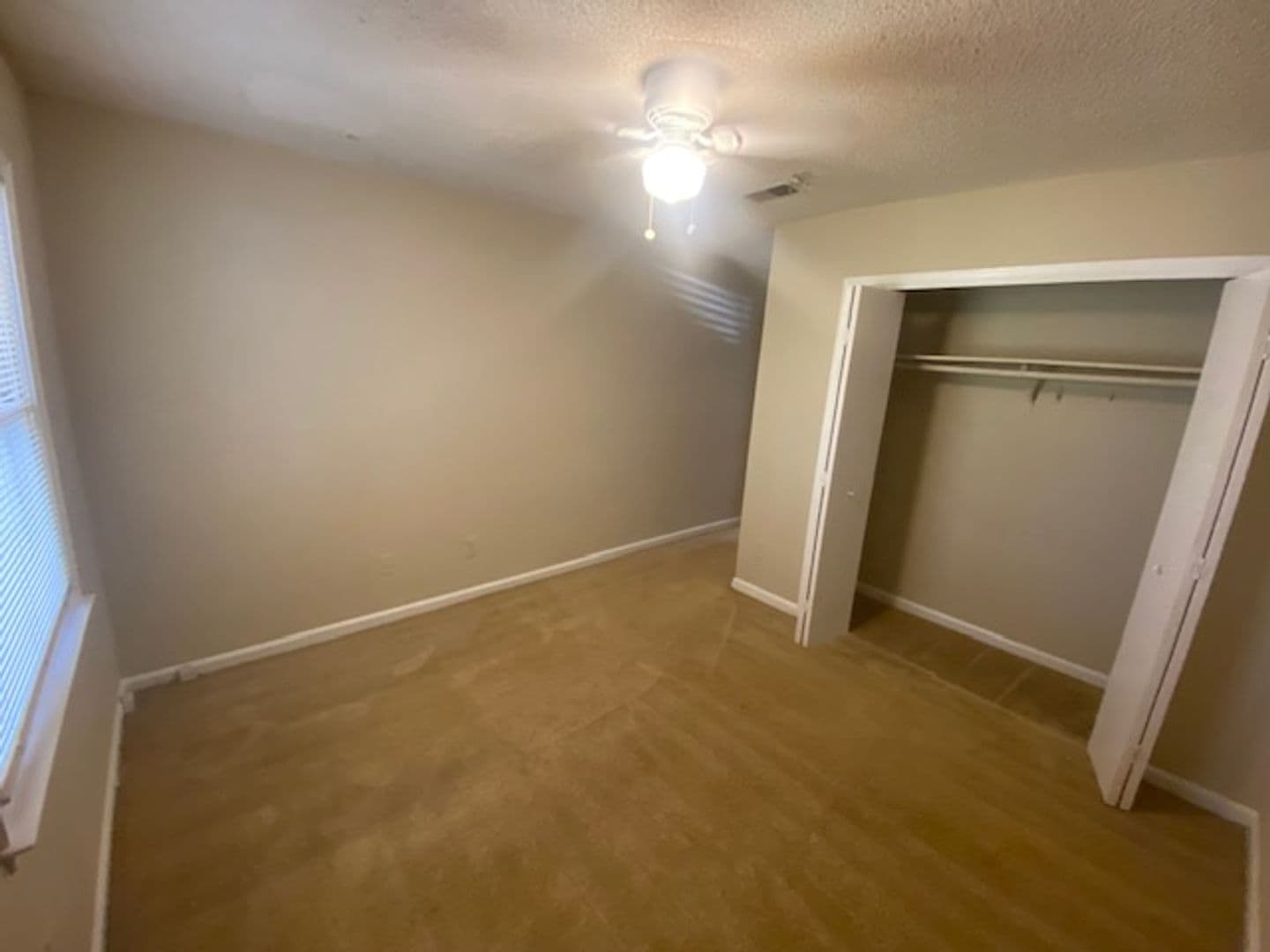 Marietta Apartment: 1215 Oakplace Drive