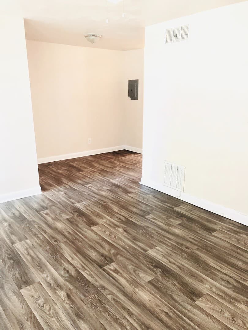 College Park Apartment: 1744 Lyle Avenue