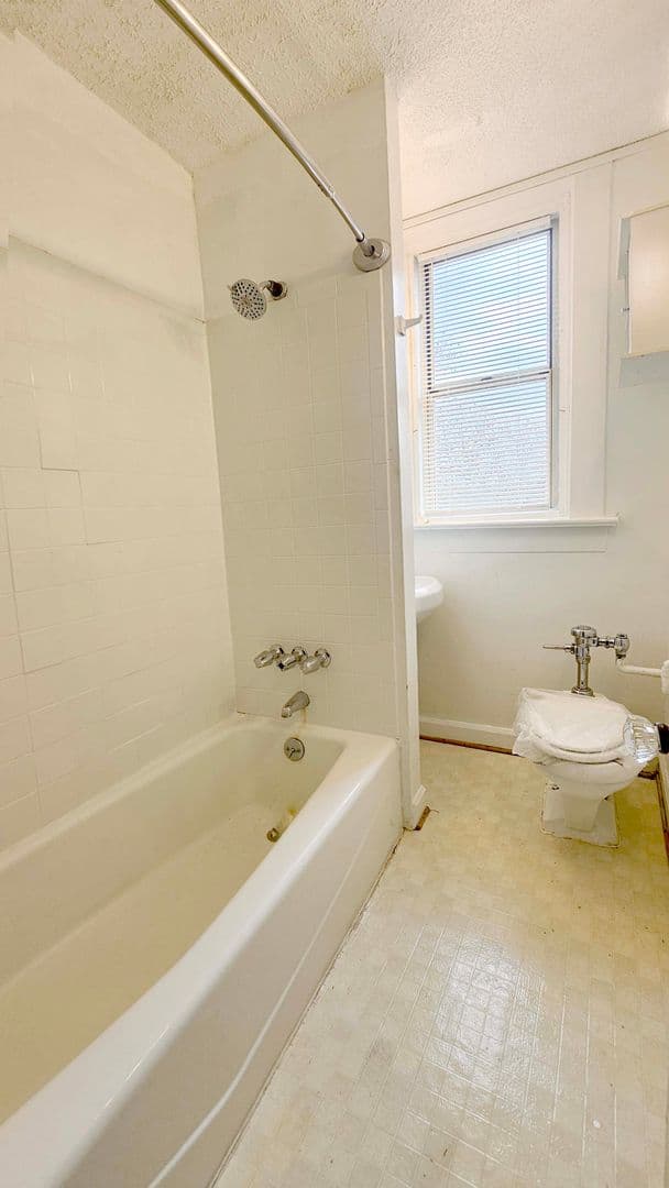 Atlanta Apartment: 705 Piedmont Avenue