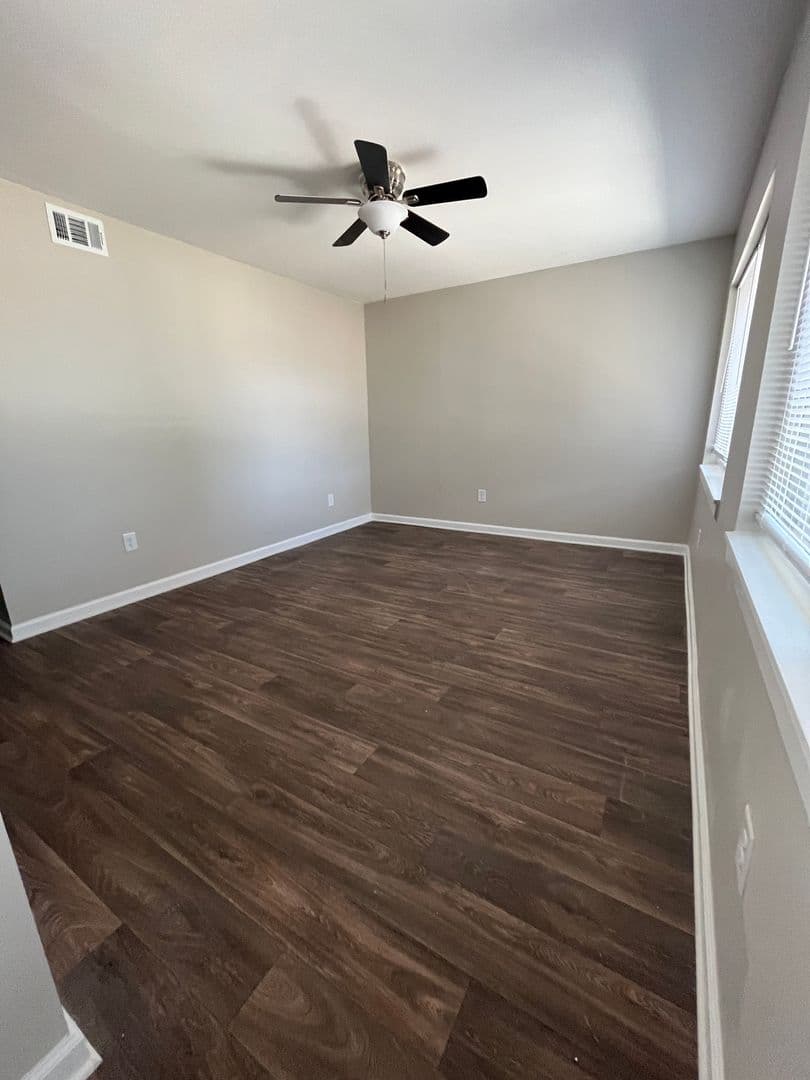 College Park Apartment: 1744 Lyle Avenue