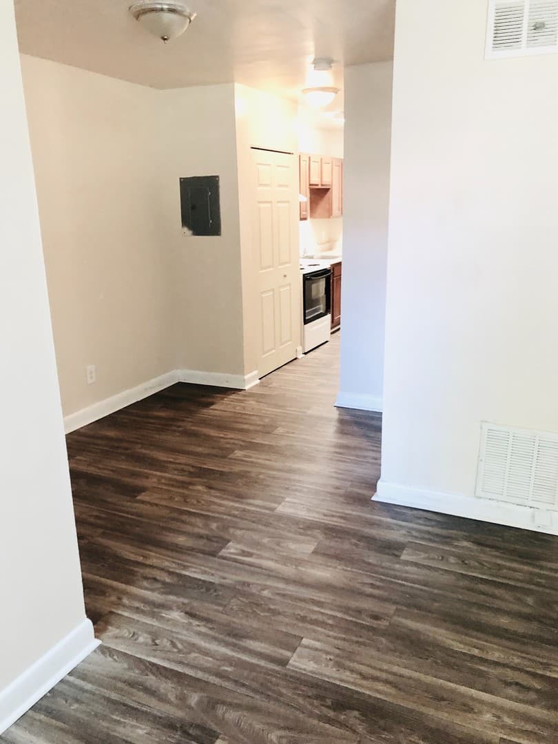 College Park Apartment: 1744 Lyle Avenue