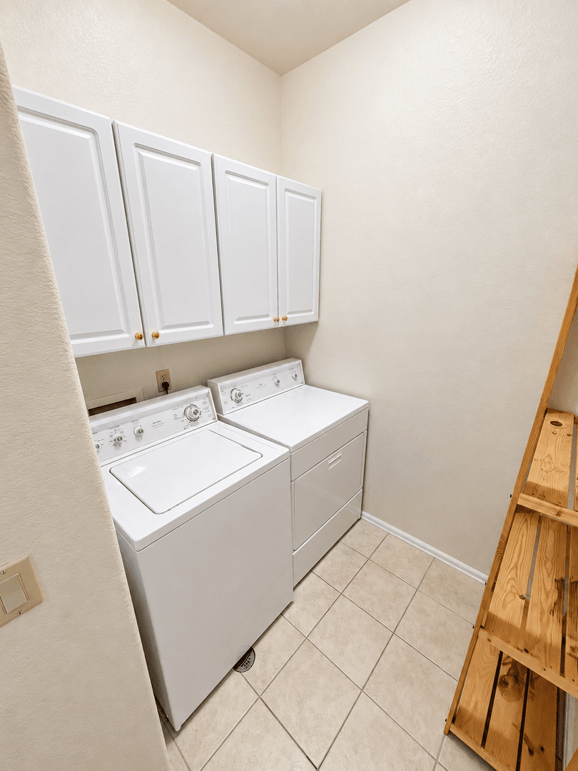 Colorado Springs House: 3923 Leah Heights