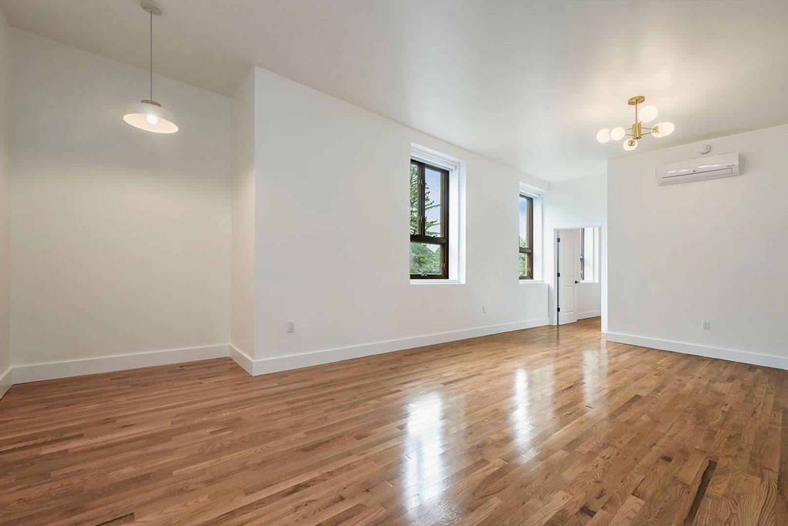 Pittsburgh Apartment: 300 Benedict Drive