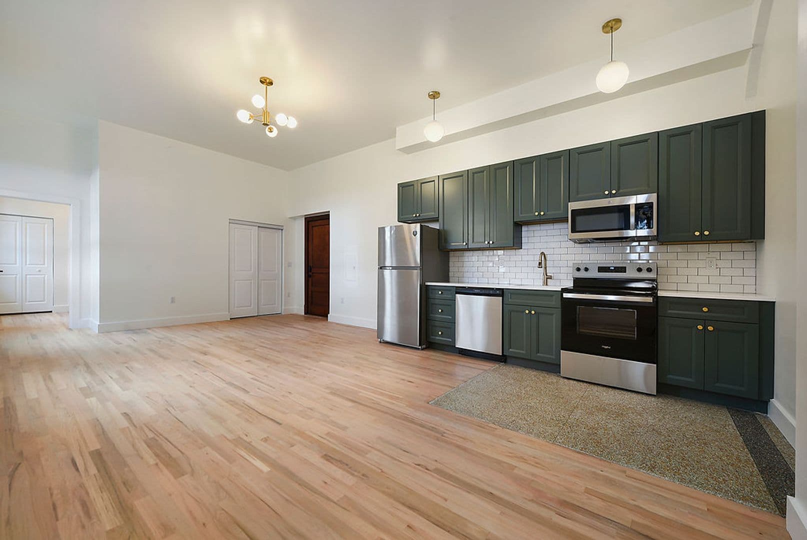 Pittsburgh Apartment: 300 Benedict Drive