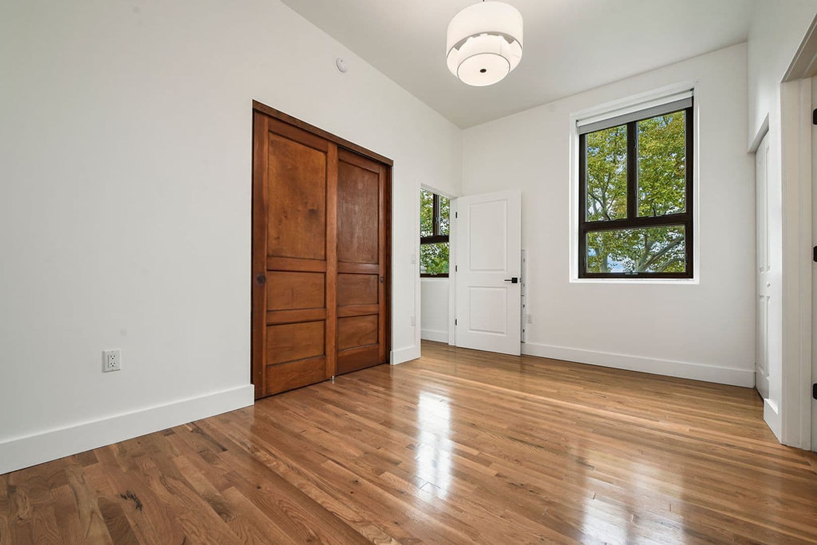 Pittsburgh Apartment: 300 Benedict Drive