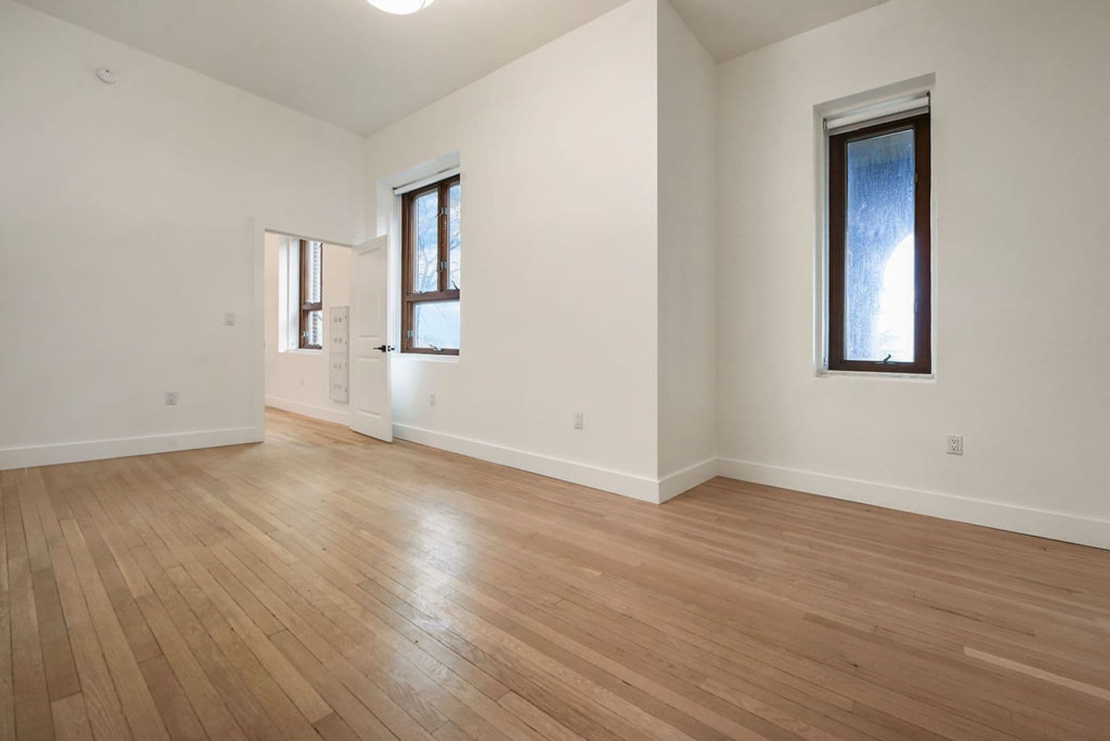 Pittsburgh Apartment: 300 Benedict Drive