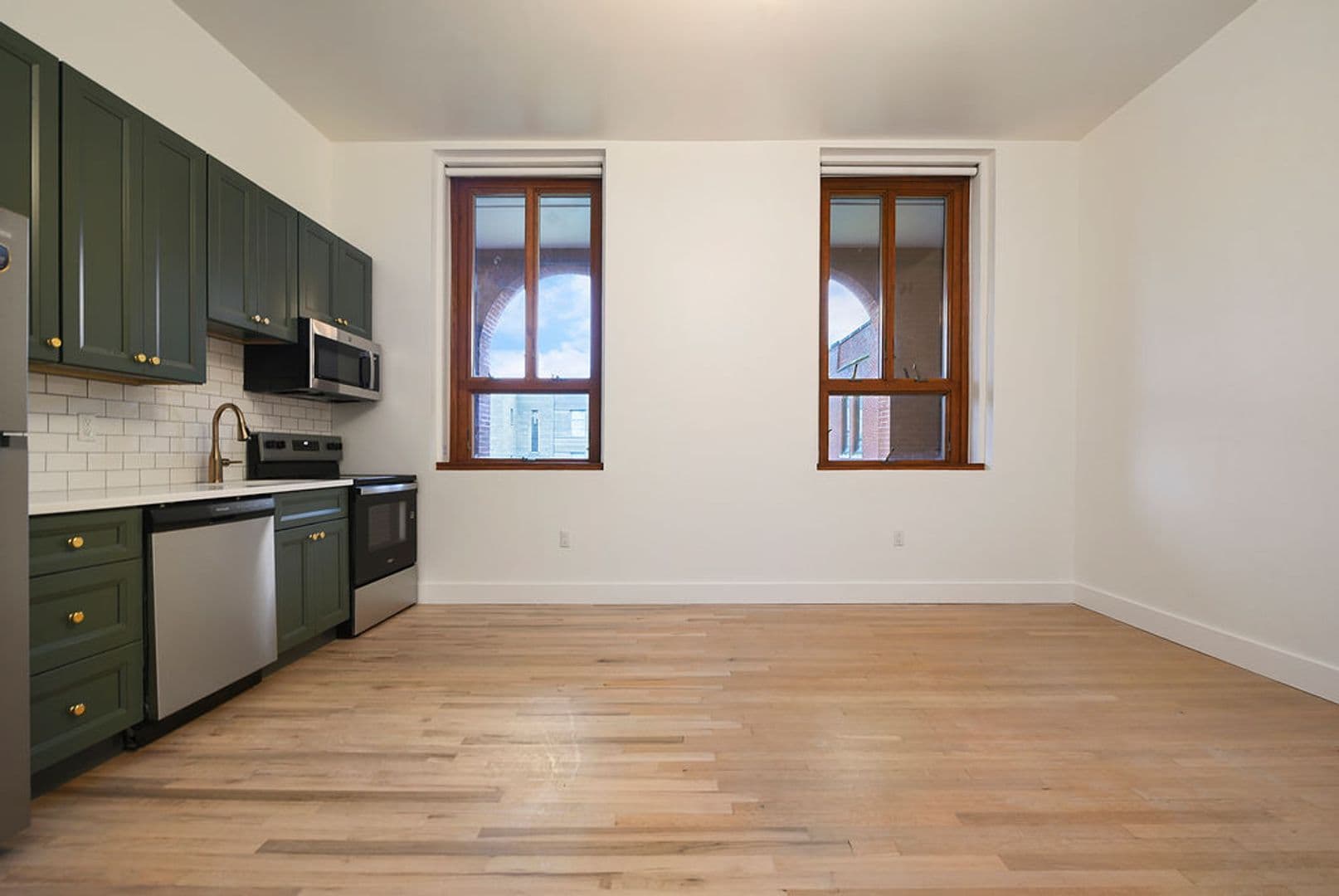Pittsburgh Apartment: 300 Benedict Drive