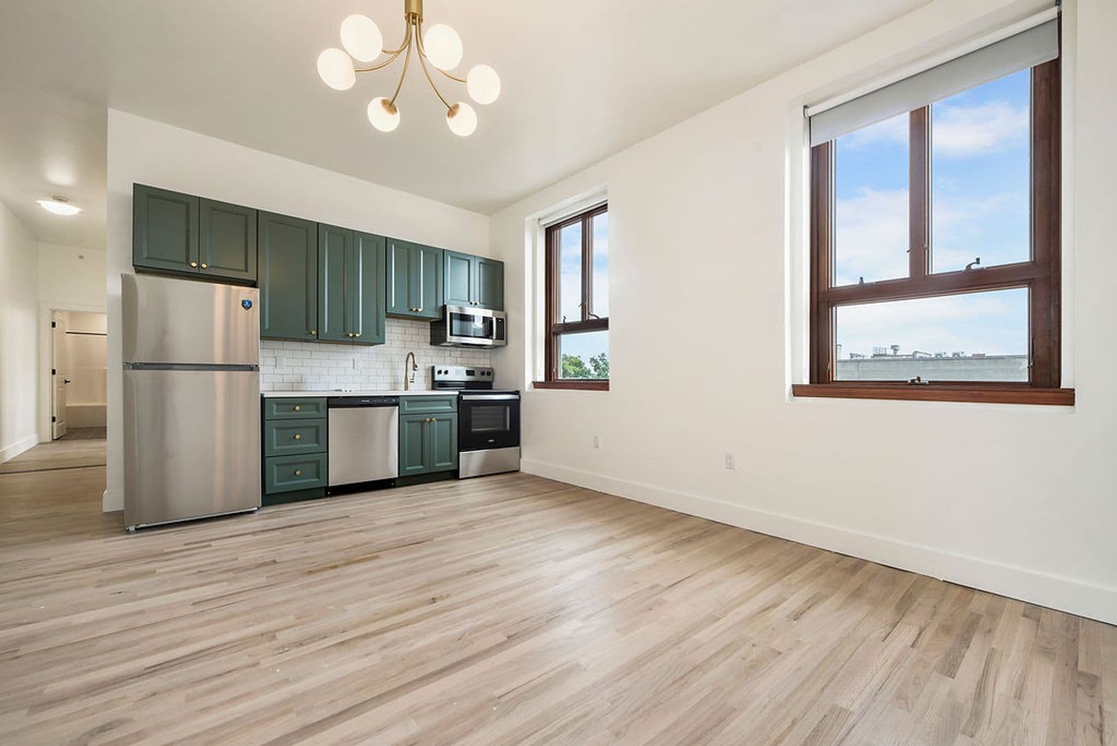 Pittsburgh Apartment: 300 Benedict Drive