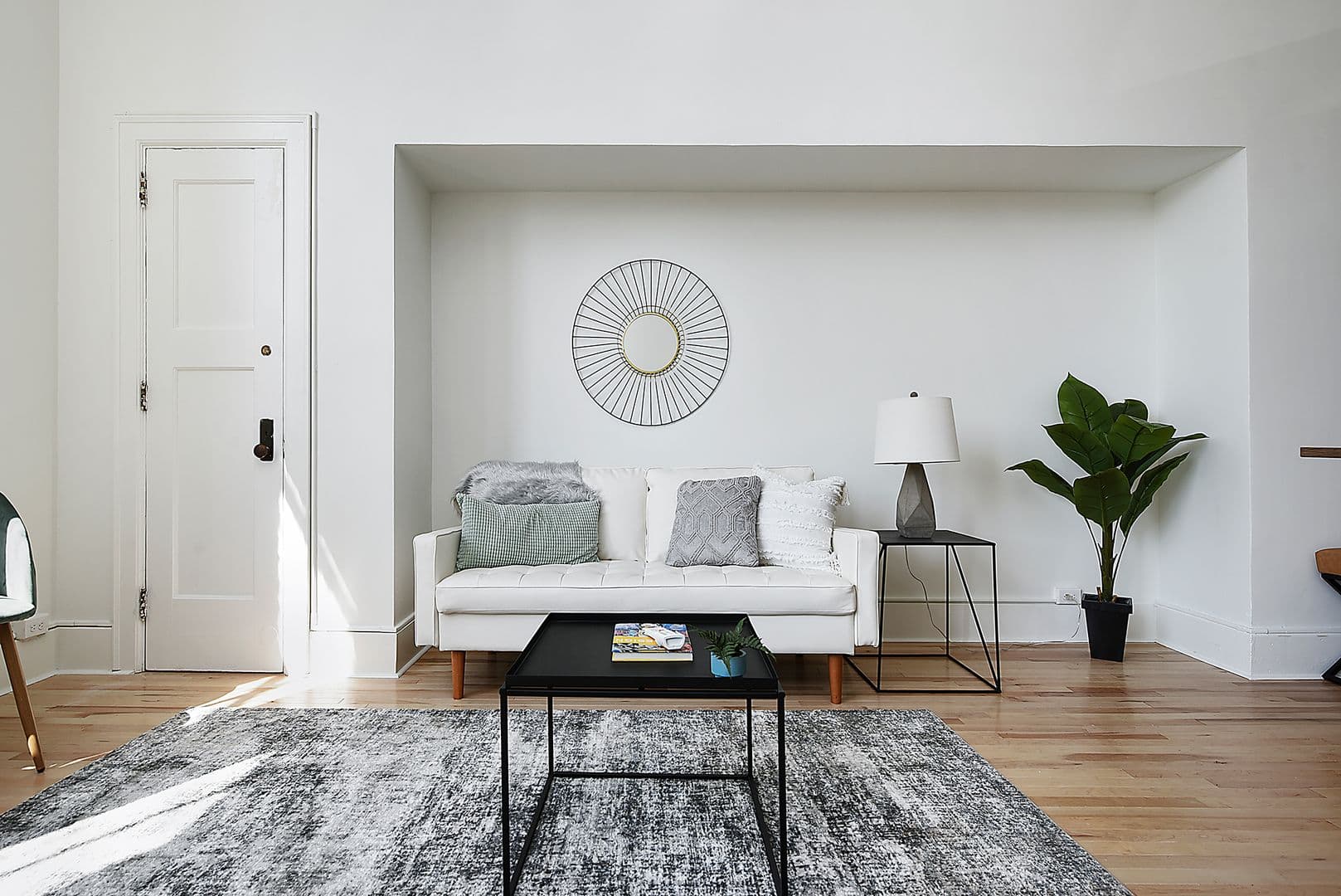 Homestead Apartment: 120 E 9th Ave