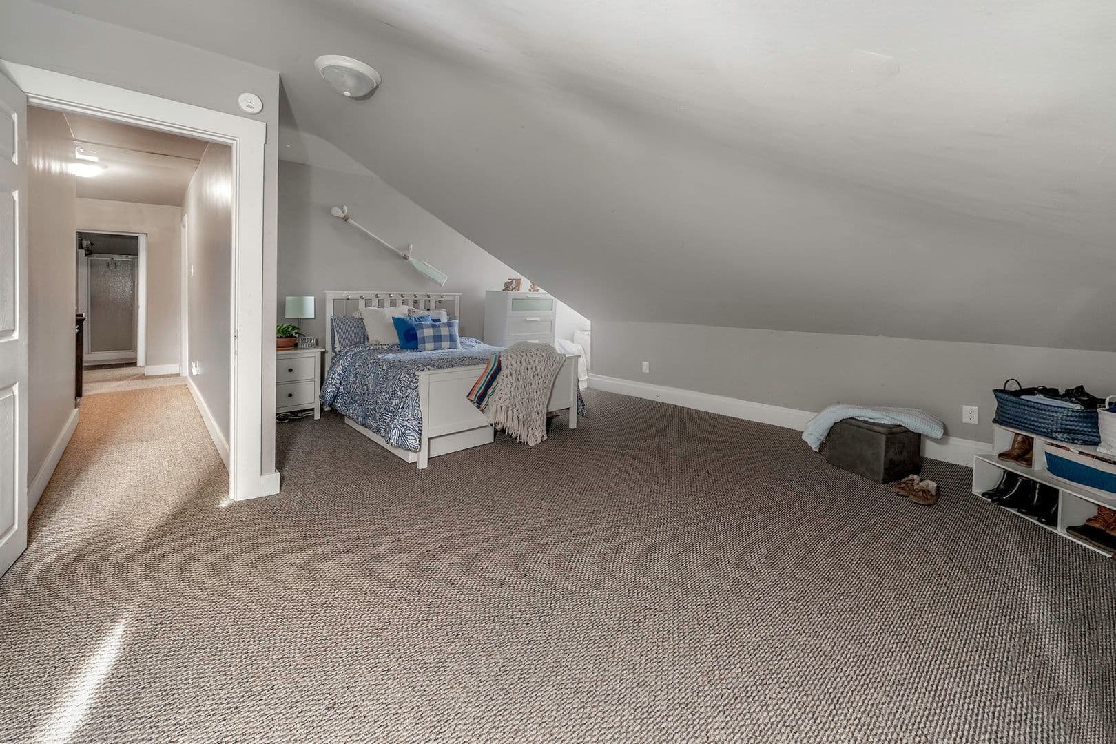Pittsburgh Apartment: 2353 Sidney Street