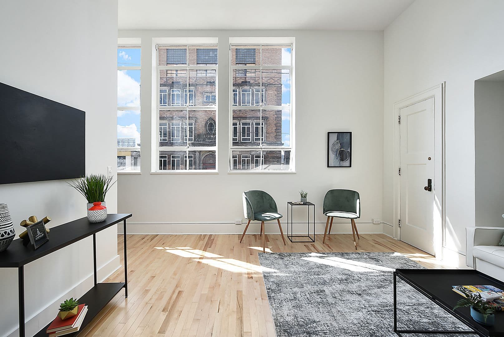 Homestead Apartment: 120 E 9th Ave