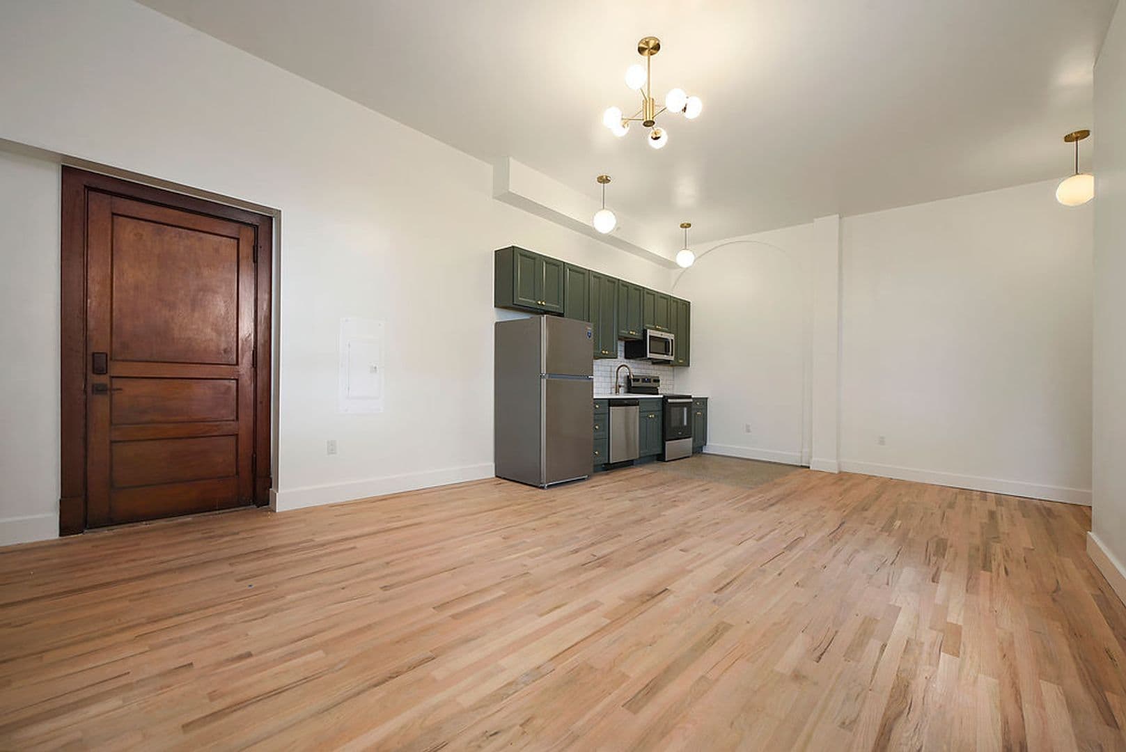 Pittsburgh Apartment: 300 Benedict Drive