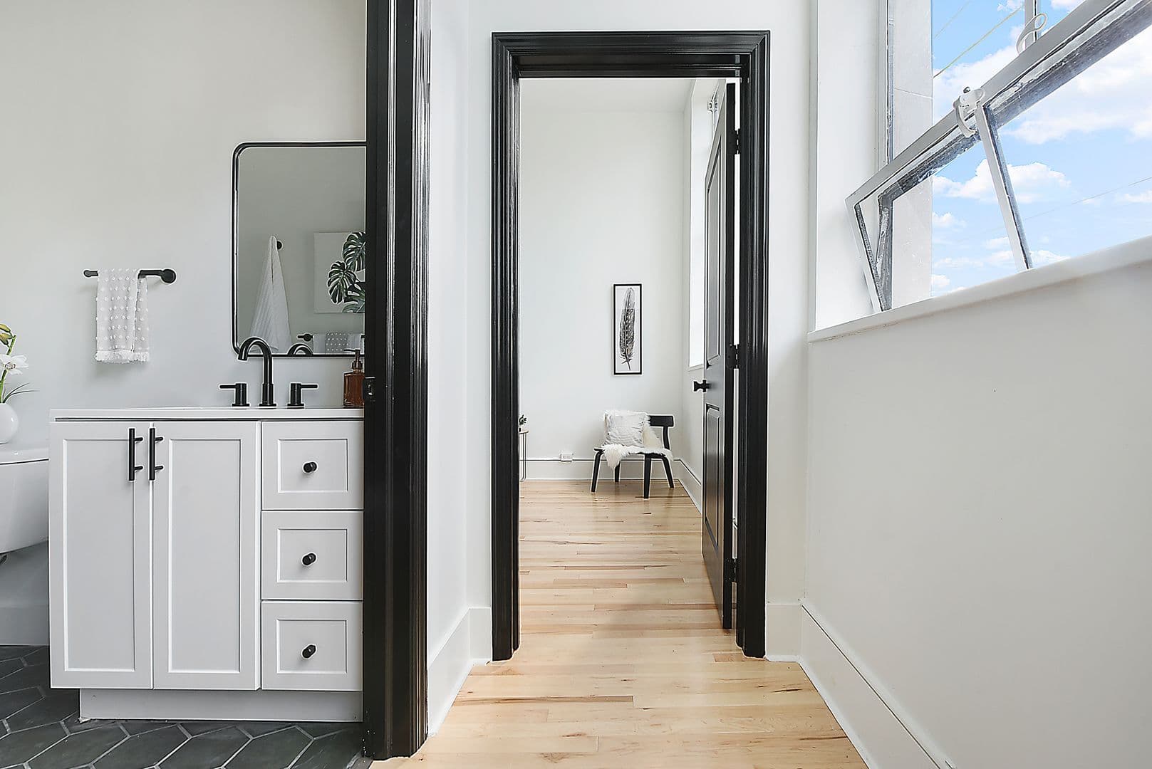 Homestead Apartment: 120 E 9th Ave